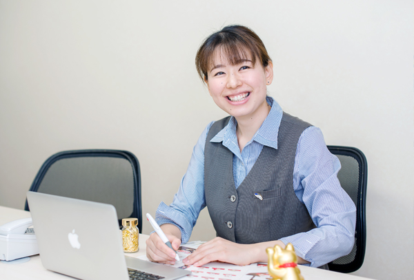 ネットショップスタッフ